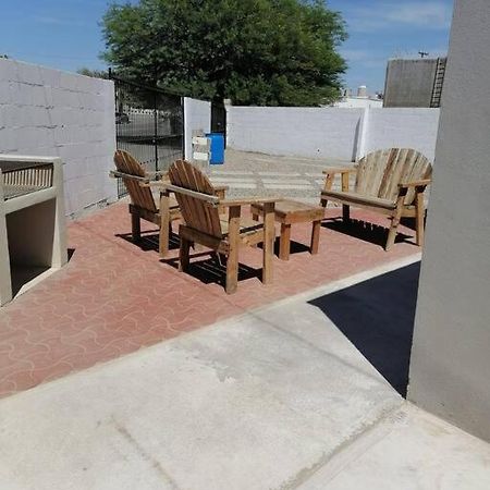 Puerto PeñascoDepartamento En Planta Alta, Muy Centrico.アパートメント エクステリア 写真