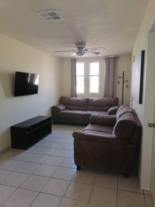 Puerto PeñascoDepartamento En Planta Alta, Muy Centrico.アパートメント エクステリア 写真