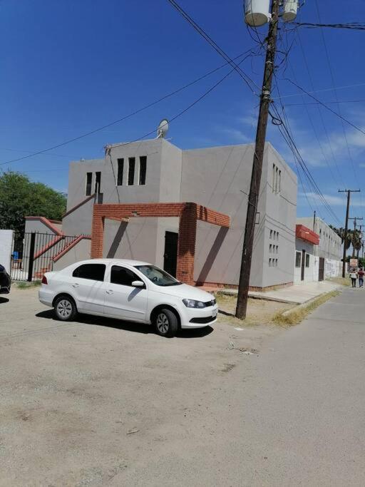 Puerto PeñascoDepartamento En Planta Alta, Muy Centrico.アパートメント エクステリア 写真